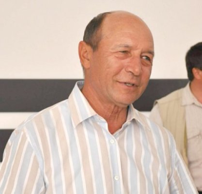 Băsescu cere deputaţilor în scrisoarea despre acciză să pună interesul naţional deasupra baronilor